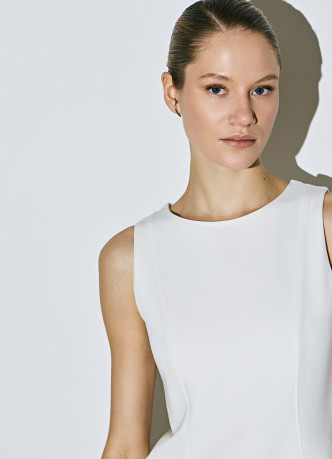 Майка с баской и рельефами