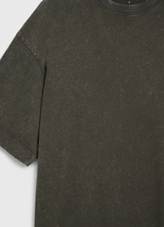 Базовая футболка с эффектом стирки