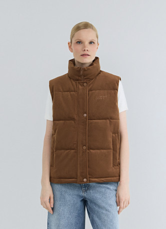 Вельветовый жилет