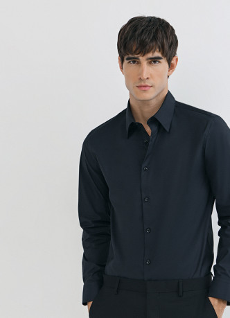 Рубашка с острым воротником