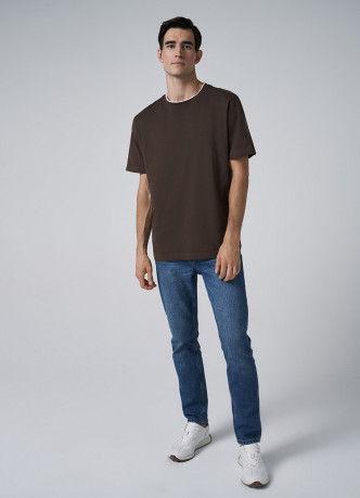 Футболка с контрастной отделкой