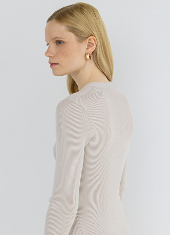 Вязаное платье мини