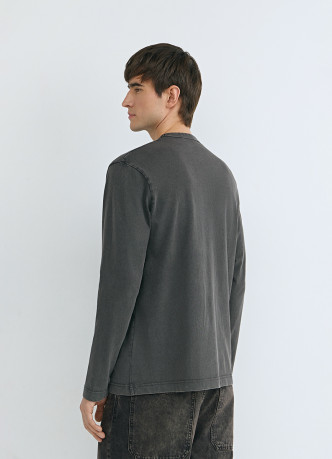 Базовый лонгслив из плотного хлопка