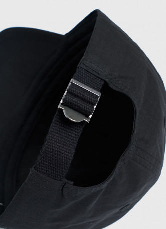 Бейсболка из прочной ткани