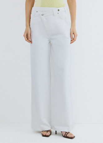 Широкие джинсы с асимметричной застёжкой