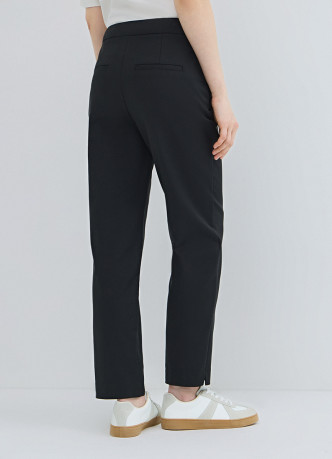 Зауженные прямые брюки