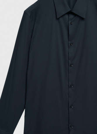 Рубашка с острым воротником