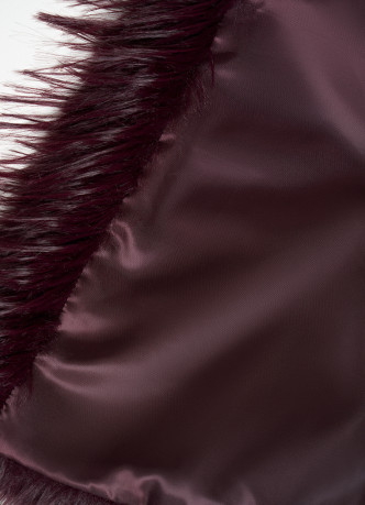 Укороченная шуба из искусственного меха