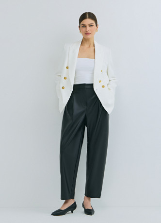 Двубортный приталенный жакет