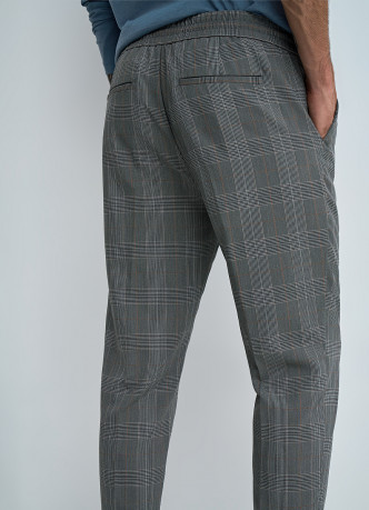 Брюки в клетку