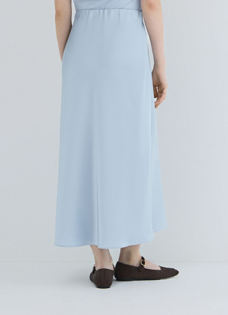 Атласная юбка миди А-силуэта