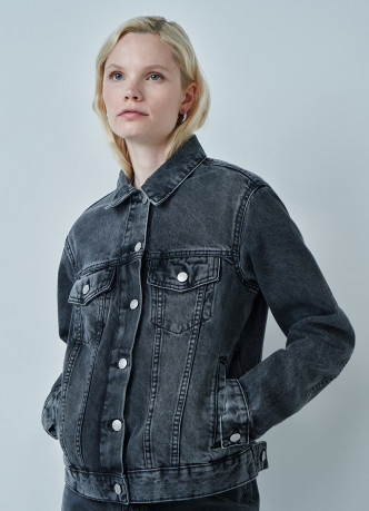 Джинсовая куртка