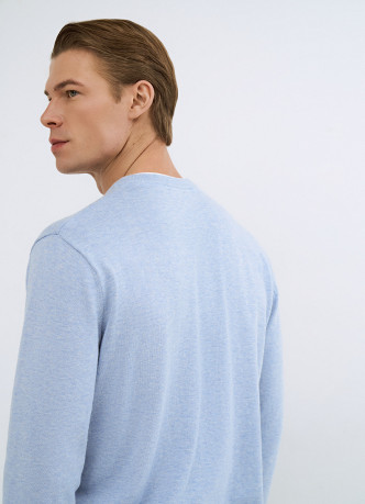 Джемпер с V-вырезом