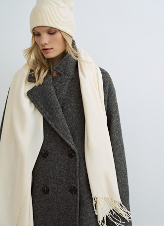 Шарф с бахромой