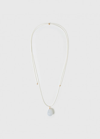 Кулон из смолы