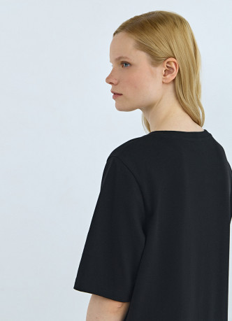 Платье-футболка с разрезом