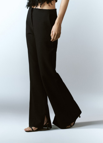 Расклёшенные брюки