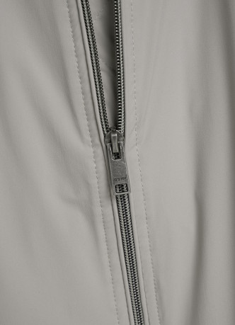 Бомбер на молнии