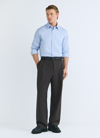 Рубашка из ткани шамбре