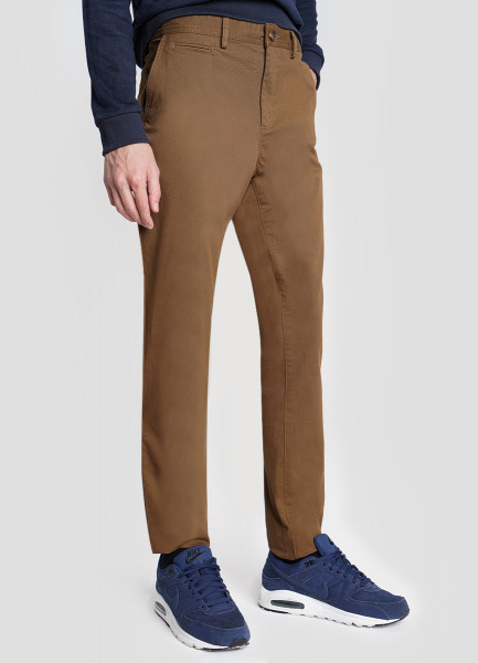 

Базовые брюки Chino из твила, Ореховый