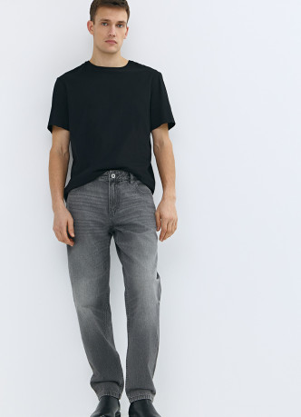 Зауженные джинсы Tapered