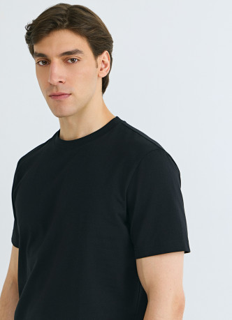 Базовая футболка