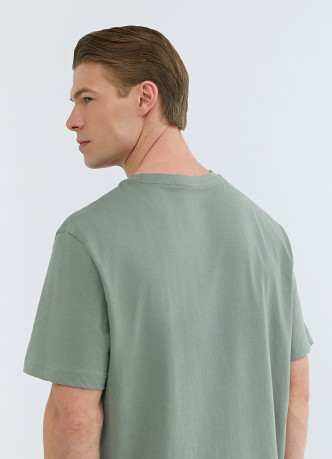 Базовая футболка