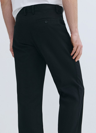 Базовые брюки-чиносы Regular