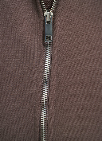 Толстовка на молнии с вышивкой