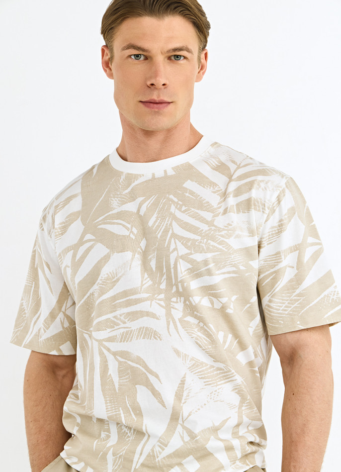 Футболка с принтом