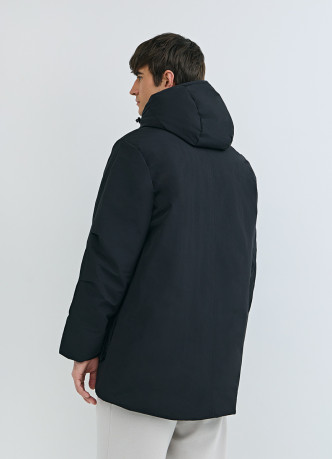 Утеплённая куртка с накладными карманами