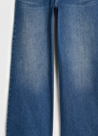 Ультраширокие джинсы с высокой посадкой