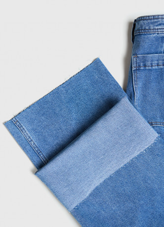 Укороченные широкие джинсы