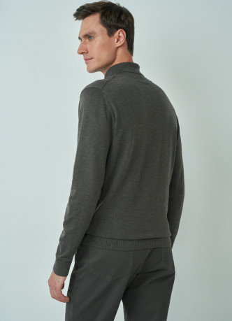 Вязаный джемпер