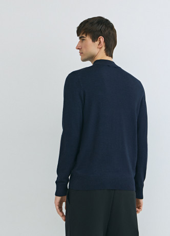 Базовый джемпер с воротником-стойкой