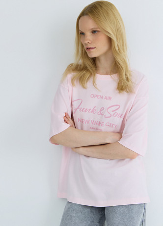 Футболка с флоковым принтом