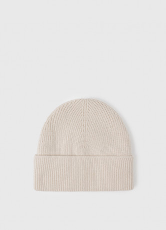 Вязаная шапка