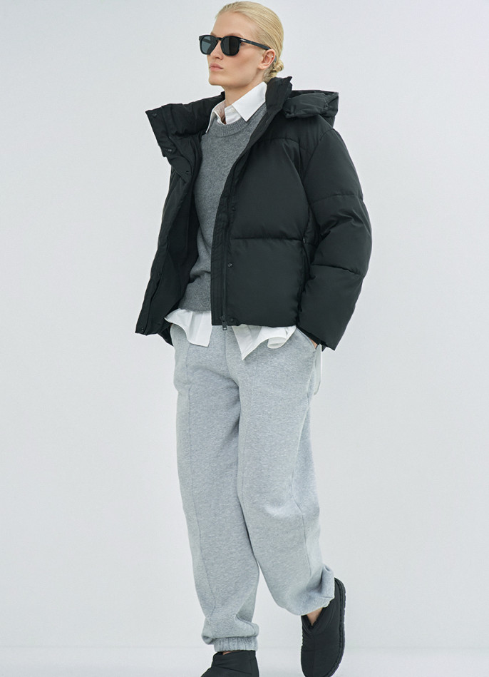 Утеплённая куртка с капюшоном