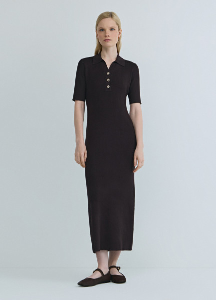 Платье в рубчик с воротником поло Коричневый 3999₽