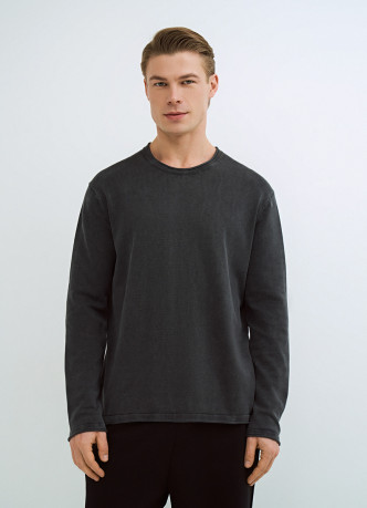 Джемпер с эффектом стирки