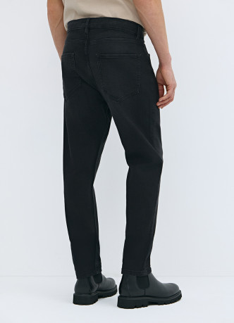 Зауженные джинсы Slim