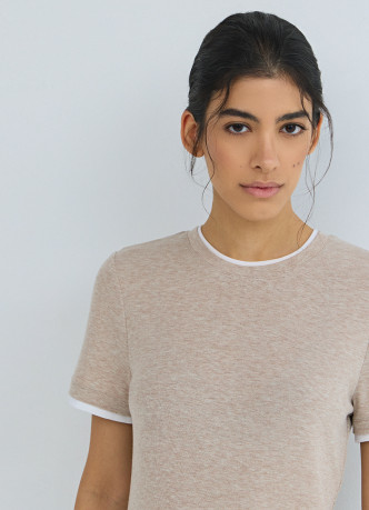 Футболка с контрастной окантовкой