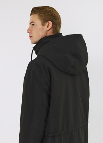 Удлинённая куртка с капюшоном