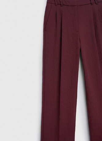 Прямые брюки с эластичным поясом