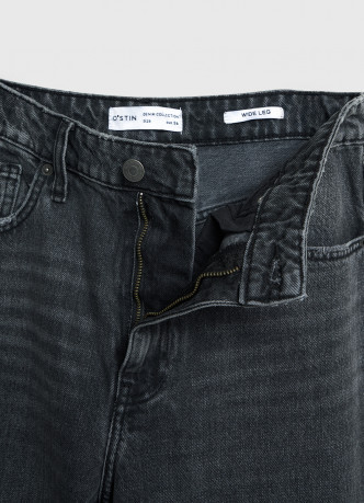 Широкие джинсы со средней посадкой