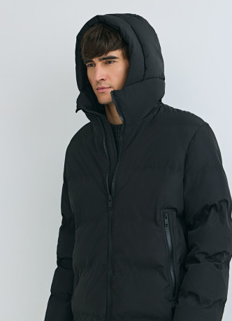 Утеплённая куртка с бесшовной технологией