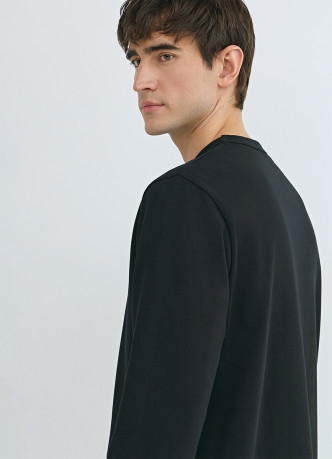 Базовый лонгслив из плотного хлопка