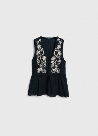 Топ с вышивкой и баской