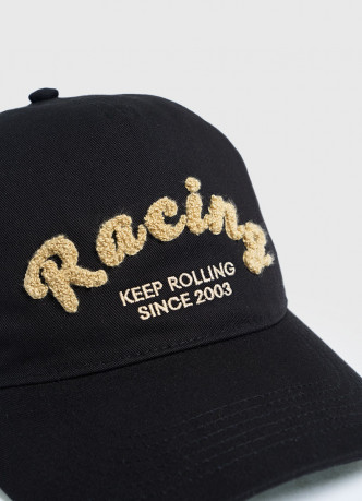 Бейсболка с объёмной вышивкой