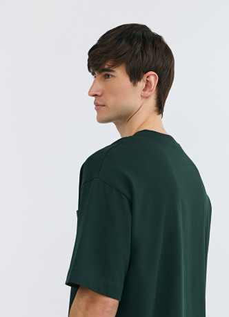 Футболка из плотного хлопка с карманом